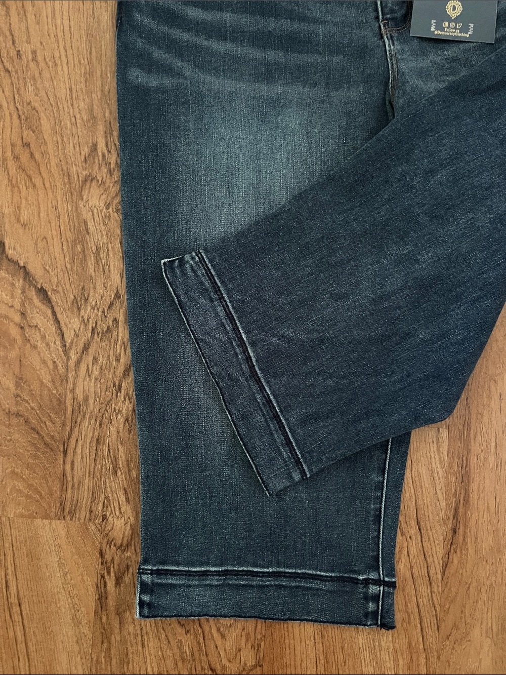 NWT Democracy Ab Solution 3D Embroidered Bow Skimmer Jeans - Picture 10 of 16